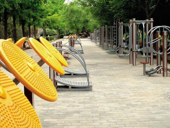 戶外健身路徑